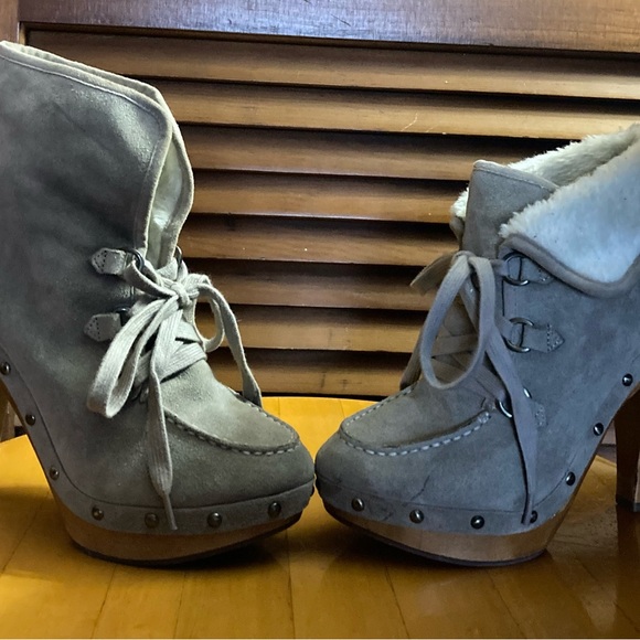 GUESS 4” Suede Gray Tie Boots🌟 - Picture 2 of 13